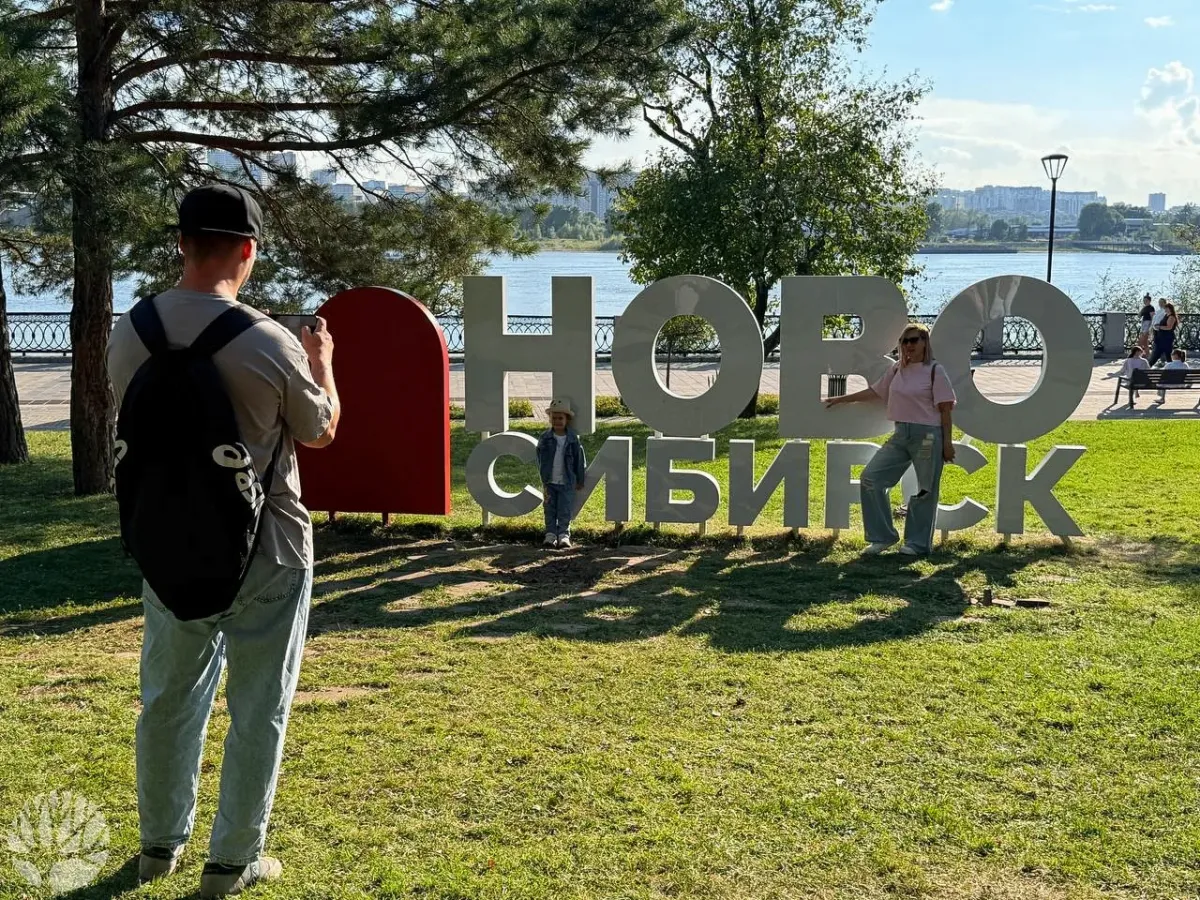 На Михайловской набережной в августе появилась новая фотозона