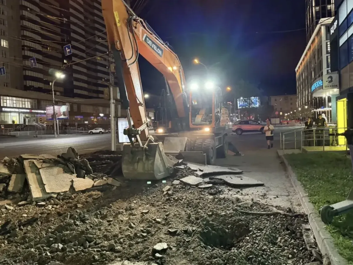 На улице Кирова в Новосибирске продолжают обновлять пешеходные зоны