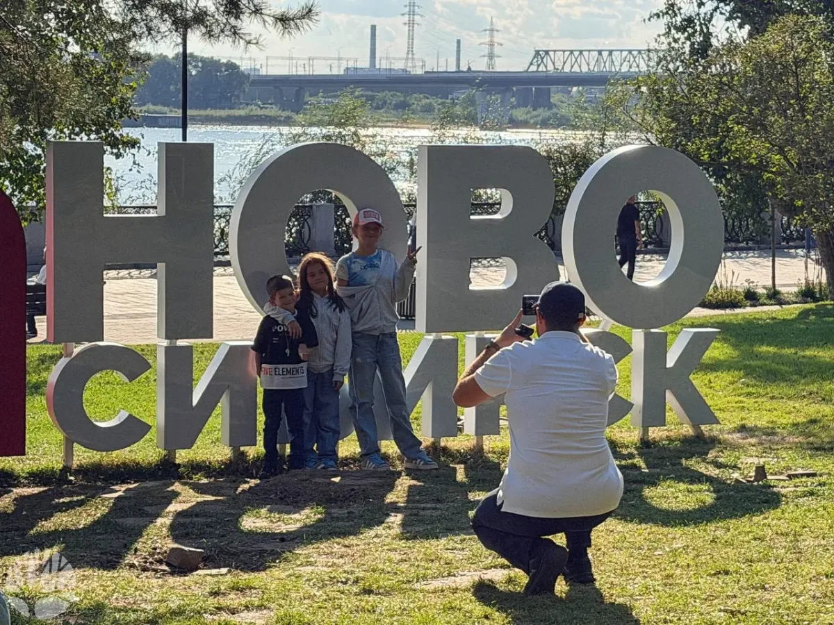 На Михайловской набережной в августе появилась новая фотозона