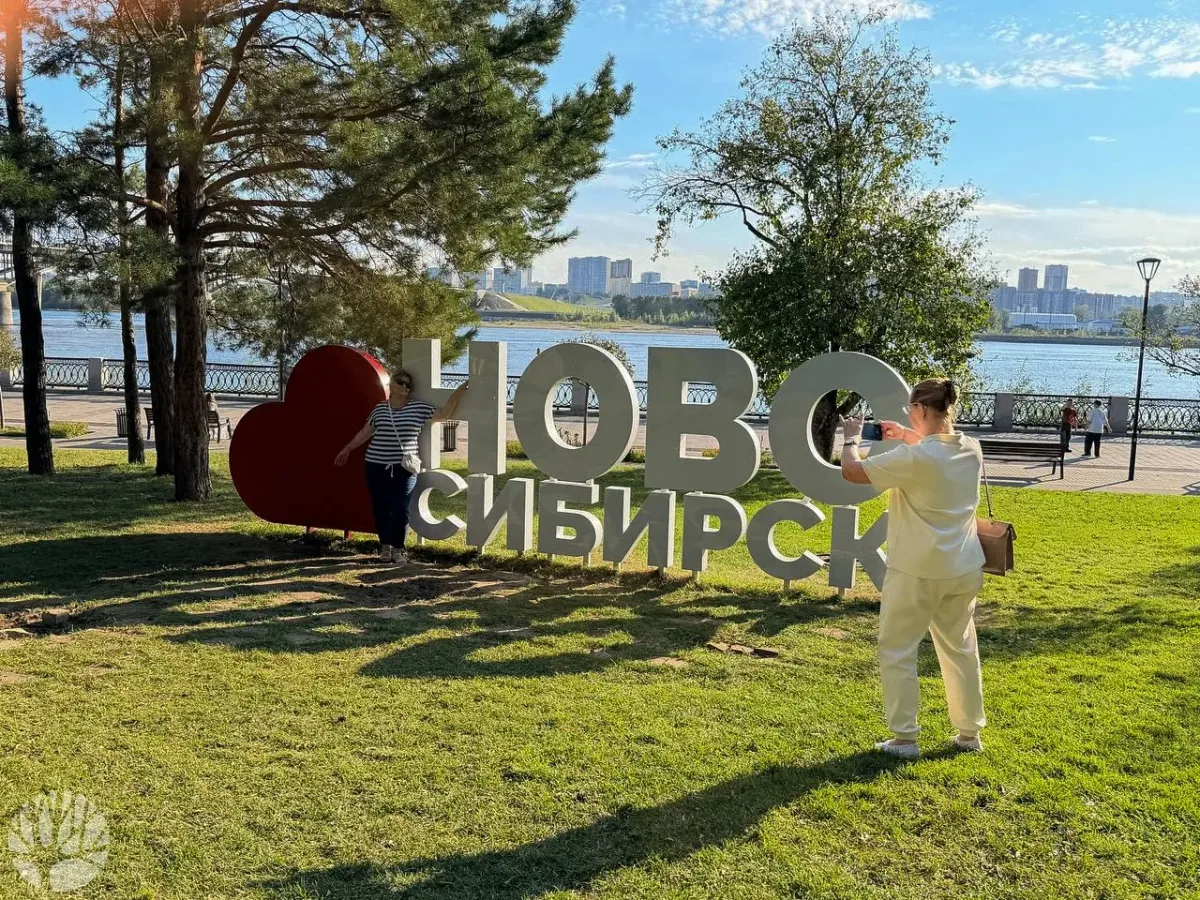 На Михайловской набережной в августе появилась новая фотозона