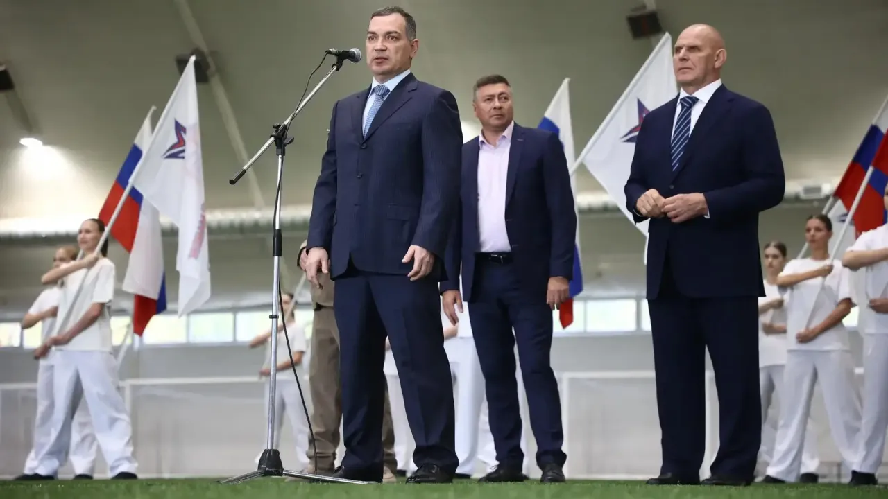 В Дзержинском районе открылся футбольный манеж с искусственным покрытием — Новосибирск Сейчас