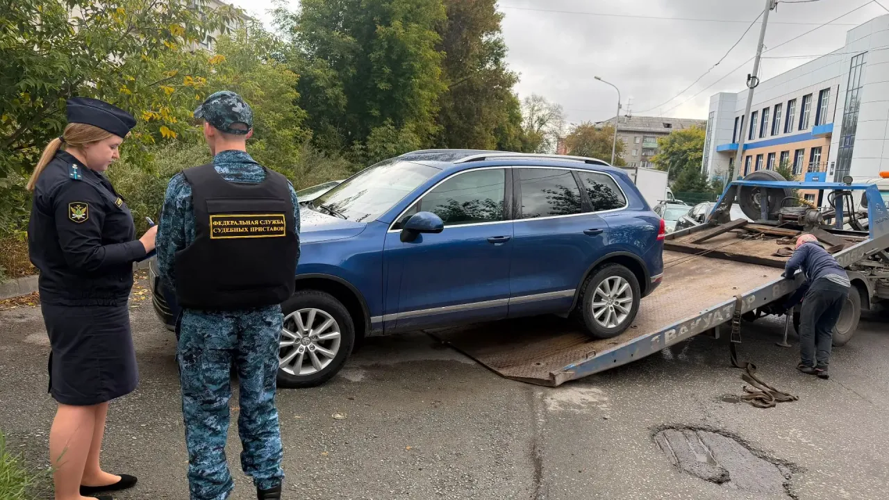 В Новосибирске приставы арестовали внедорожник должника после рейда — Новосибирск Сейчас