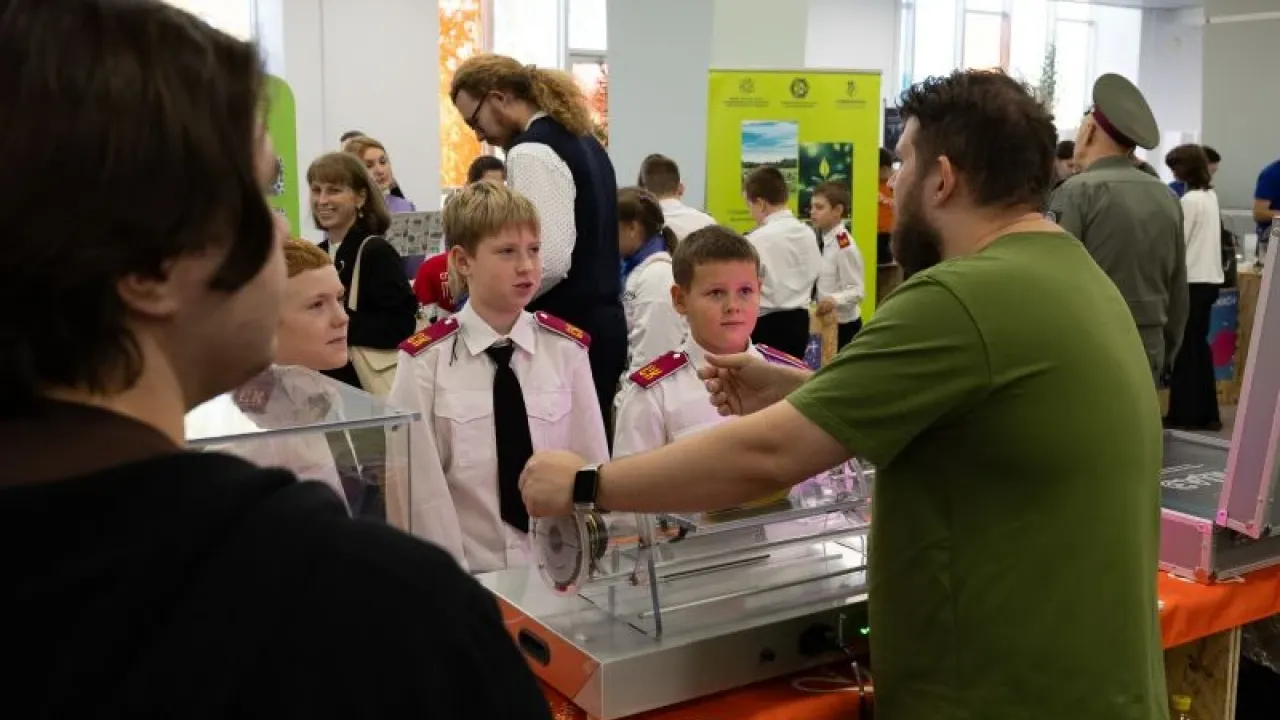 Ирина Лизунова приняла участие в открытии фестиваля «Наука 0+» — Новосибирск Сейчас