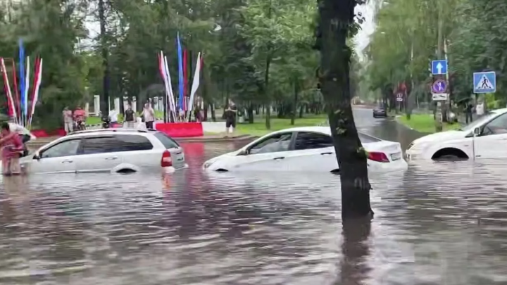 За час в городе выпала декадная норма осадков: улицы ушли под воду — Настоящий Обнинск