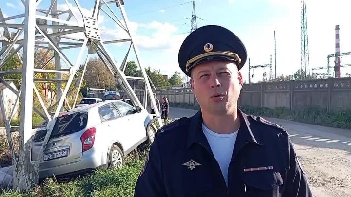 В Калуге водитель погиб после съезда автомобиля с дороги