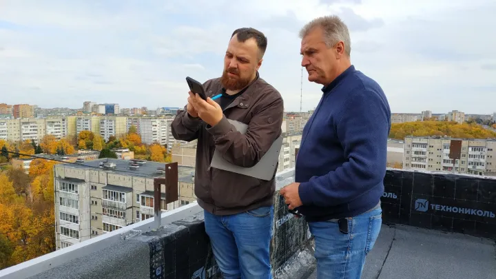 В доме на проспекте Ленина возникли вопросы к качеству капремонта крыши — Настоящий Обнинск