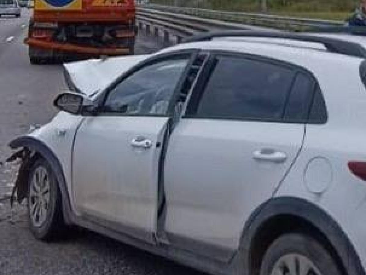 Авария на трассе М3 «Украина» в Калужской области: легковой автомобиль «Киа» врезался в КамАЗ — Настоящий Обнинск