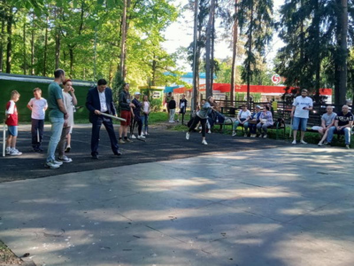 В Обнинске прошли традиционные соревнования по городошному спорту — Настоящий Обнинск