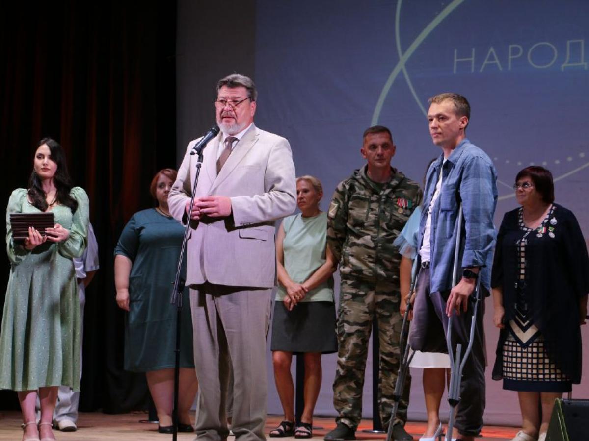 В Обнинске наградили лауреатов премии «Человек года-2023» в номинации «Народ Z» — Настоящий Обнинск
