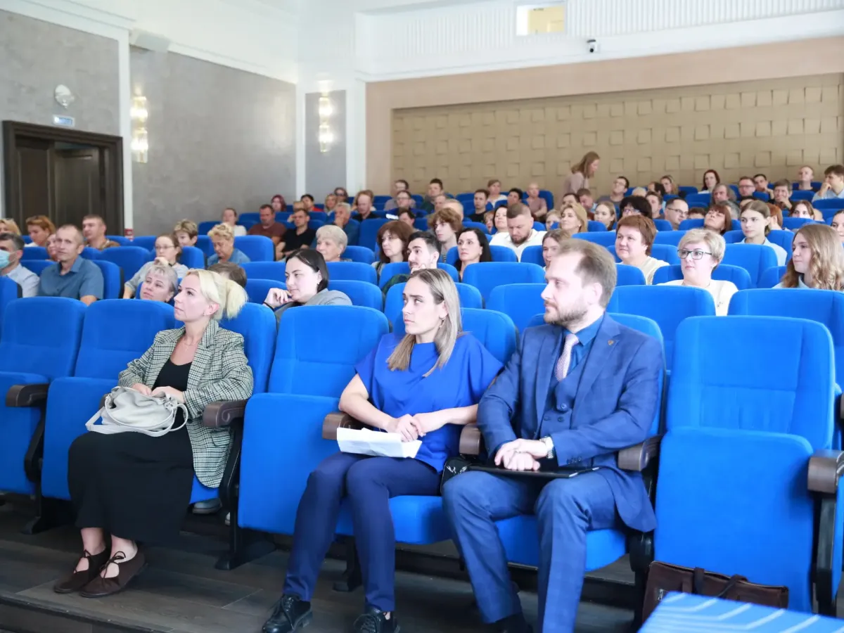 В ФЭИ состоялась встреча с врачами КБ №8 и стартовала диспансеризация