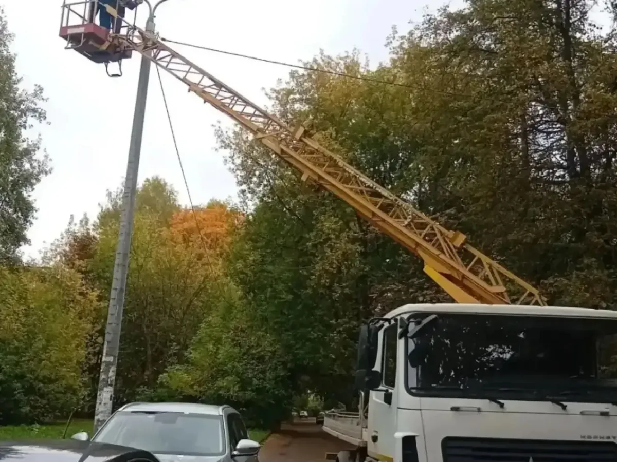 В Обнинске продолжается ремонт уличного освещения