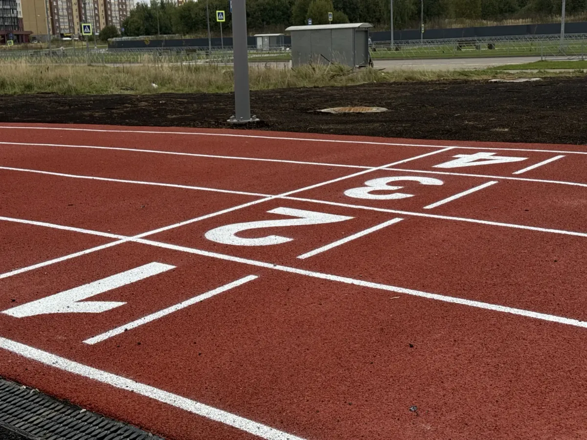 В Обнинске продолжают обустраивать беговой и фиджитал-центры