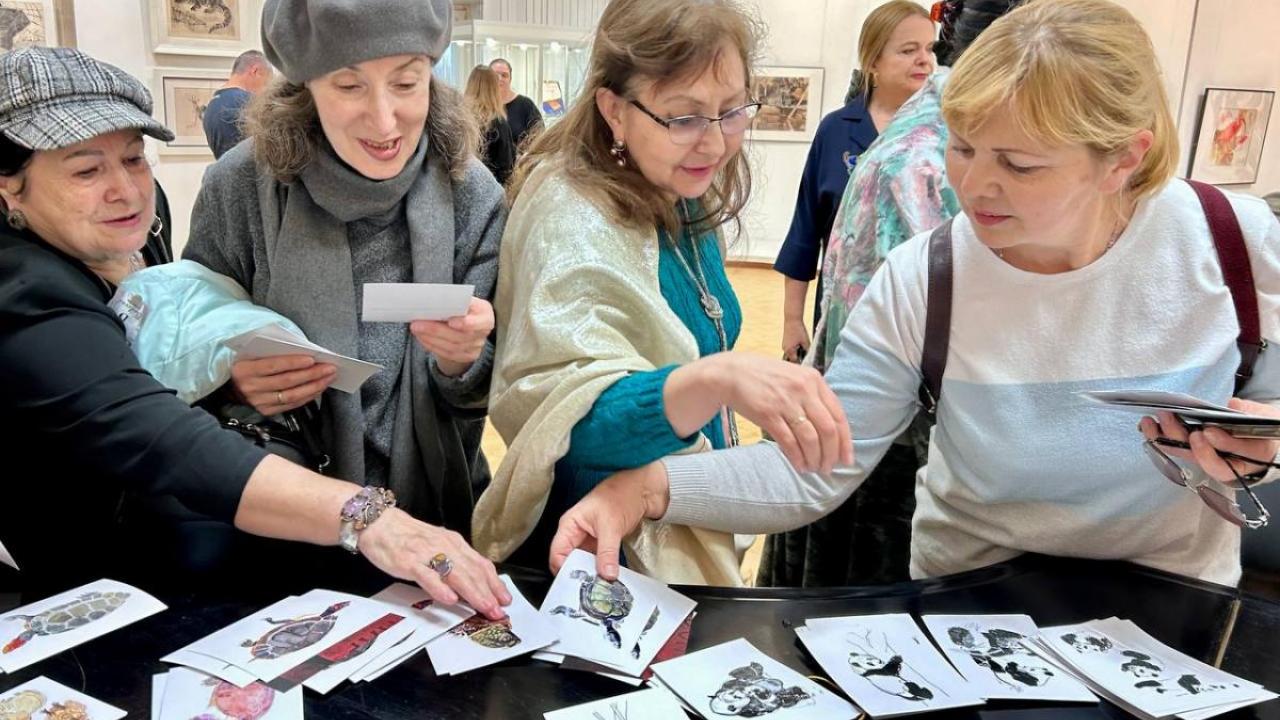 Выставка Ирины Маковеевой «Zoo-графика» открылась в Обнинске — Настоящий Обнинск