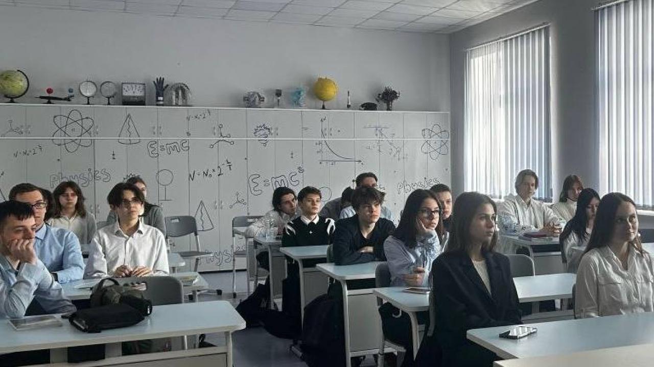 В Обнинске школьников учат предпринимательству: идеи, бизнес-планы и первые шаги — Настоящий Обнинск