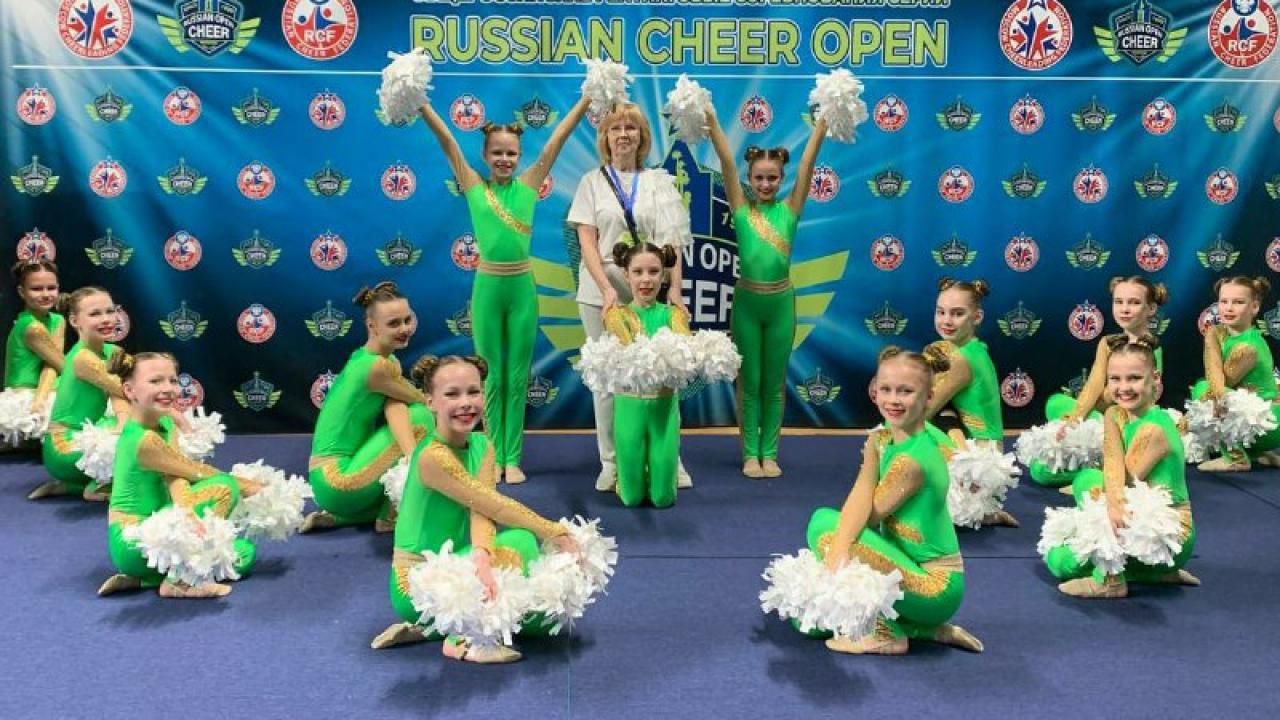 Обнинские спортсменки завоевали 14 наград на соревнованиях по чир спорту «Russian Cheer Open 2025» — Настоящий Обнинск