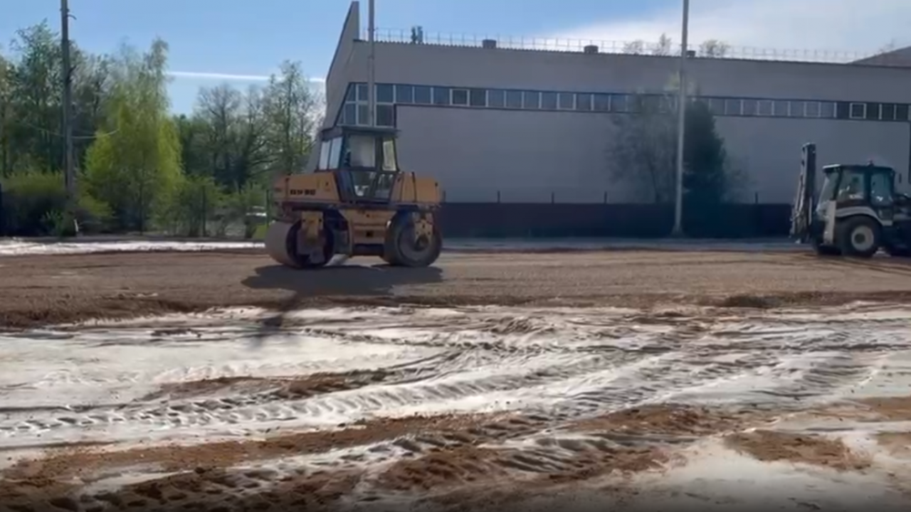 В Обнинске строят новое футбольное поле рядом со стадионом «Труд» — Настоящий Обнинск