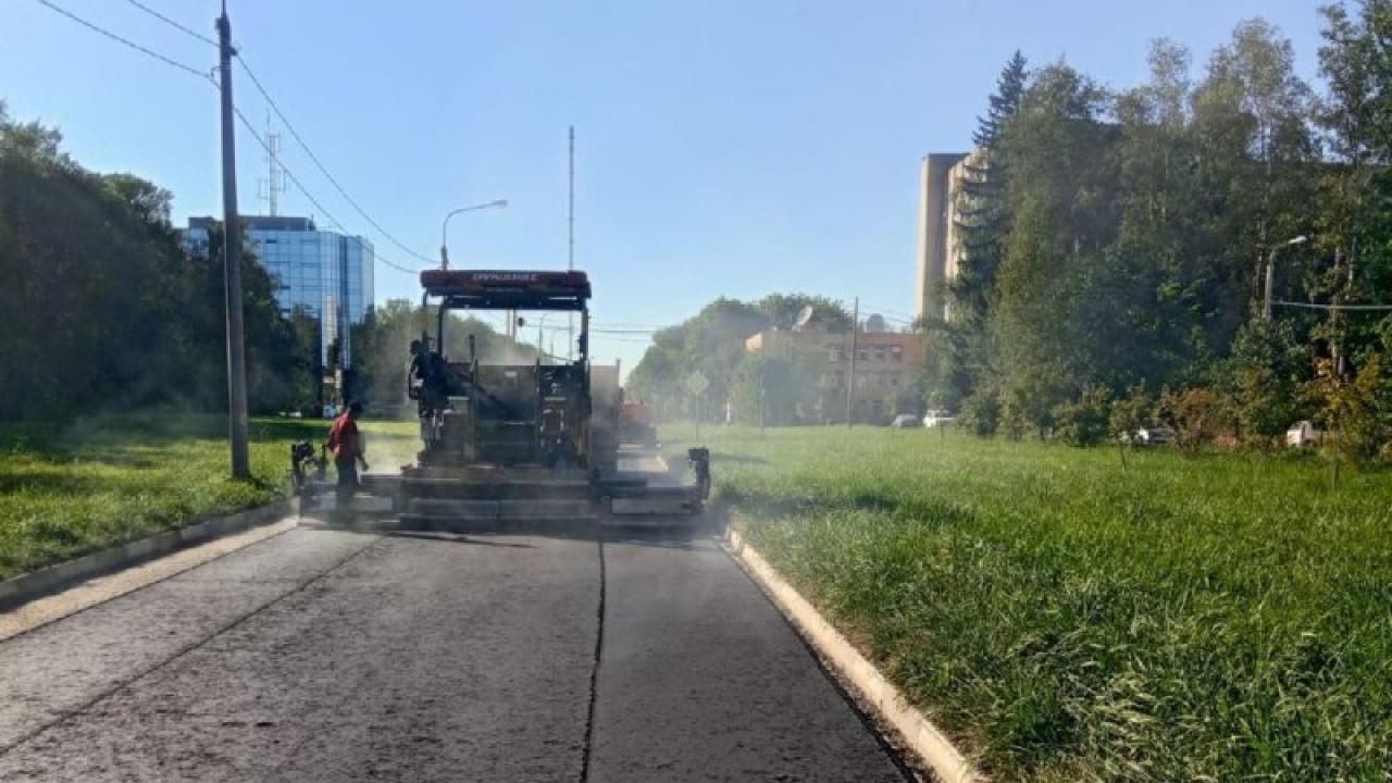 На улице Королёва ремонтируют дорожное покрытие — Настоящий Обнинск