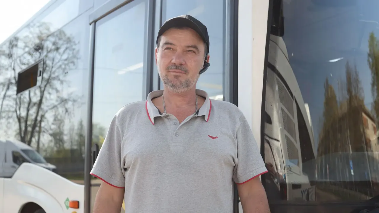 Водитель обнинского автобуса помог пассажиру, которому стало плохо в поездке