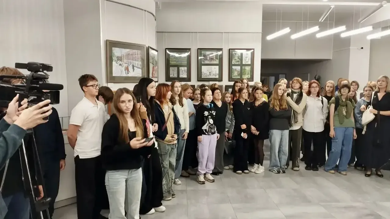 В Обнинске открылась выставка учащихся детской художественной школы — Настоящий Обнинск