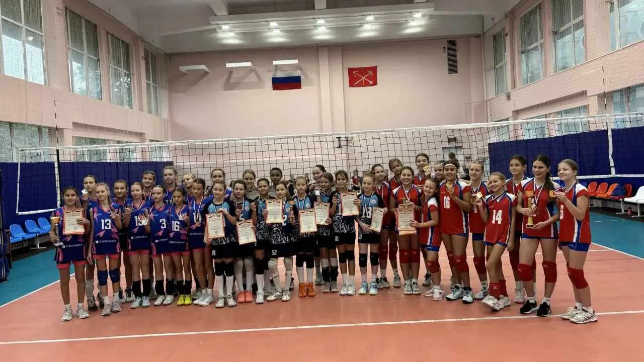 Юные волейболистки из Обнинска выиграли турнир «Золотая осень» в Санкт-Петербурге — Настоящий Обнинск