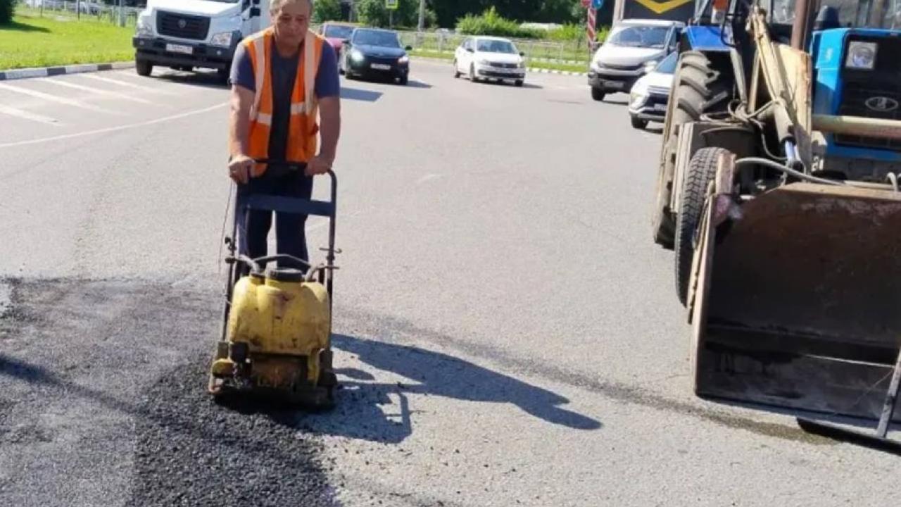 В Обнинске продолжается ямочный ремонт дорог — Настоящий Обнинск
