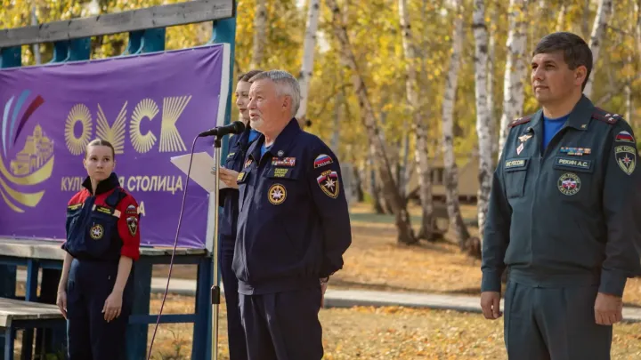 В Омске прошёл полуфинал соревнований школьных спасательных отрядов СФО — Омск Сейчас
