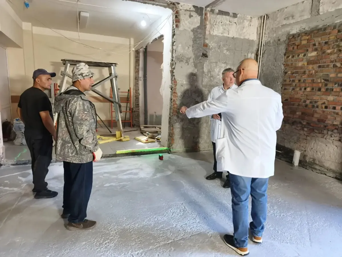 В омском онкодиспансере завершают ремонт кабинета для нового томографа