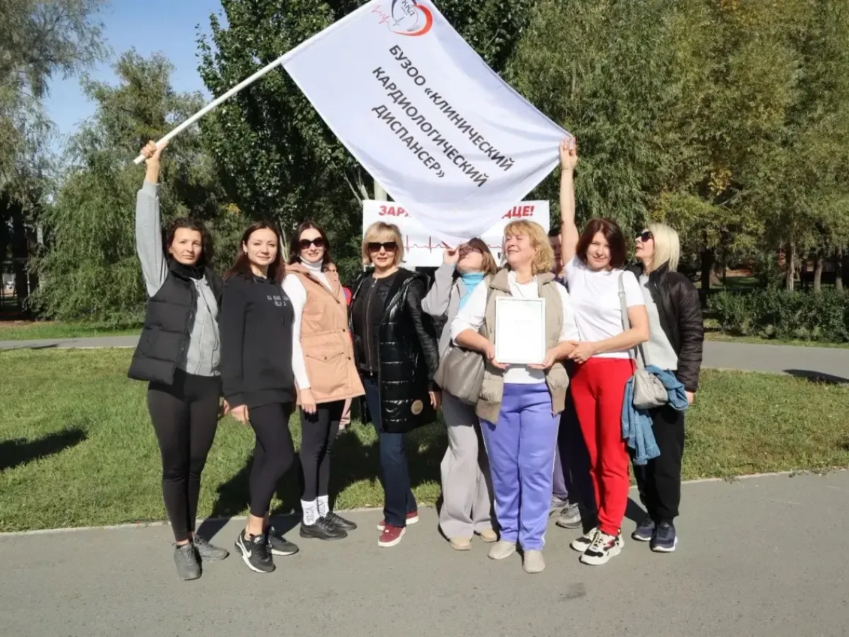 В Омске прошёл забег медработников ко Всемирному дню сердца