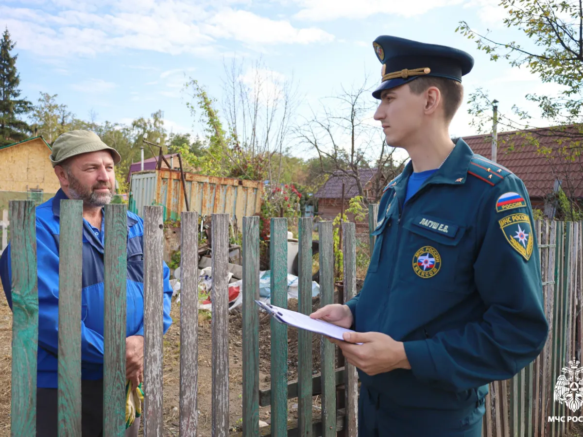 В омских садоводствах в сентябре три из четырех пожаров произошли из-за проводки