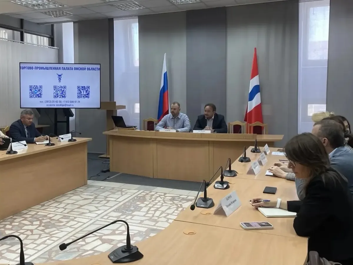 В Омске обсудили совершенствование закупок в сфере градостроительства