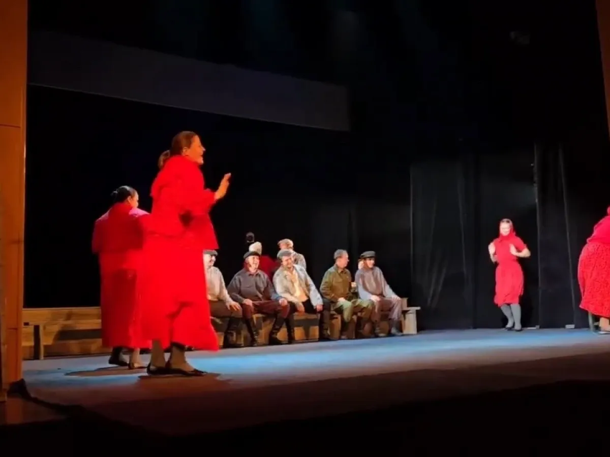 «Солдатская вдова» показали на сцене театра «Арлекин» в рамках фестиваля-конкурса