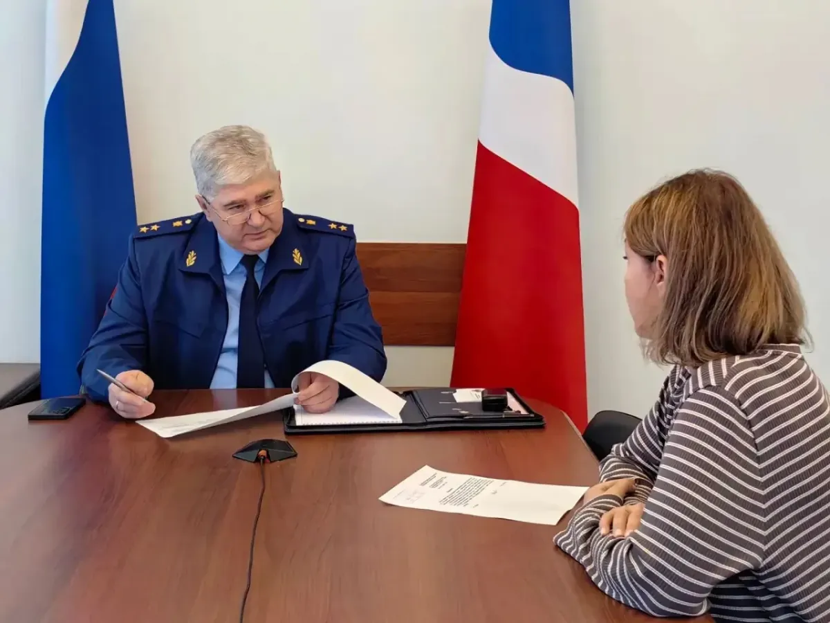 Прокуратура Омской области проверит обращения жителей после личного приема граждан