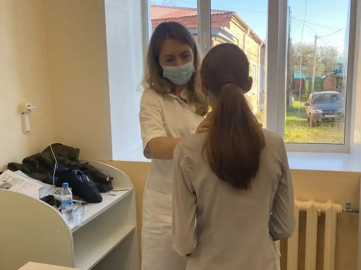 Специалисты детской больницы провели выездной прием в северных районах области