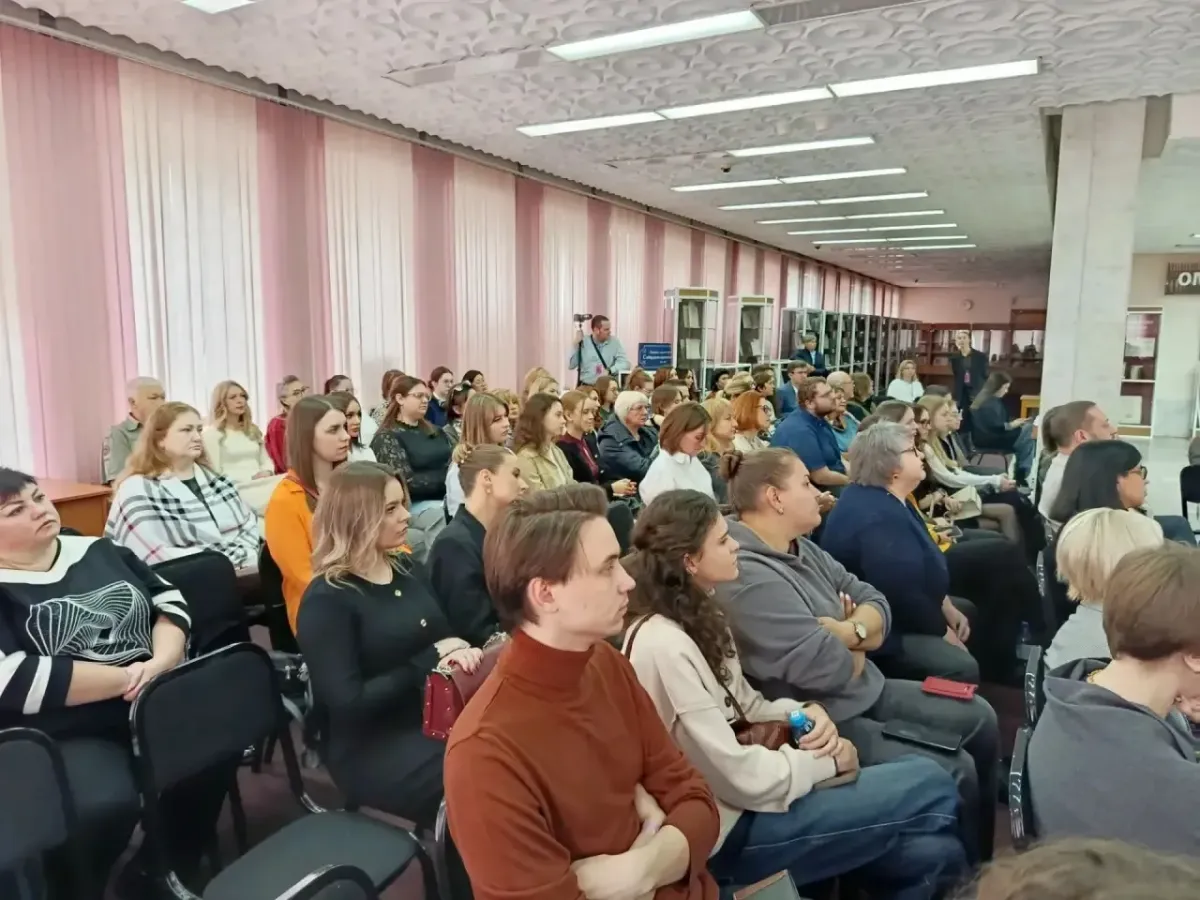 В Омске открылась выставка работ авторов с психиатрическим опытом «Рецепт на искусство»