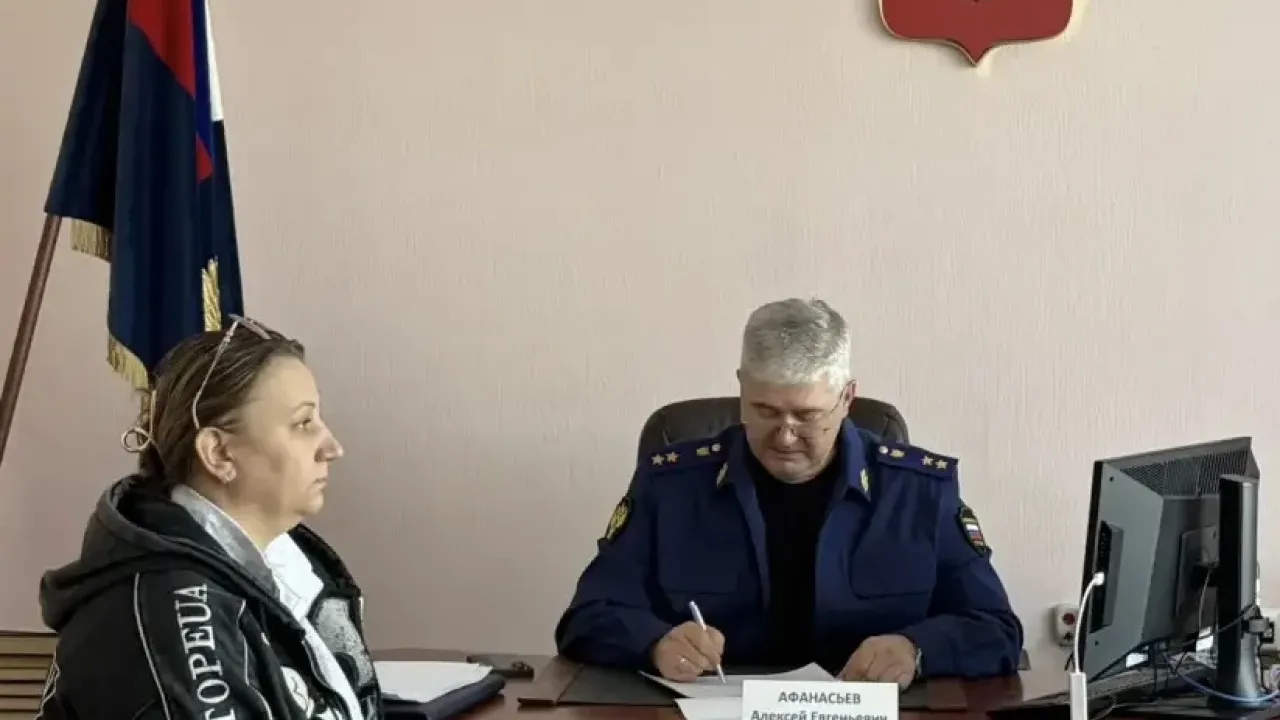 Прокурор Омской области провел личный прием жителей Одесского района — Омск Сейчас