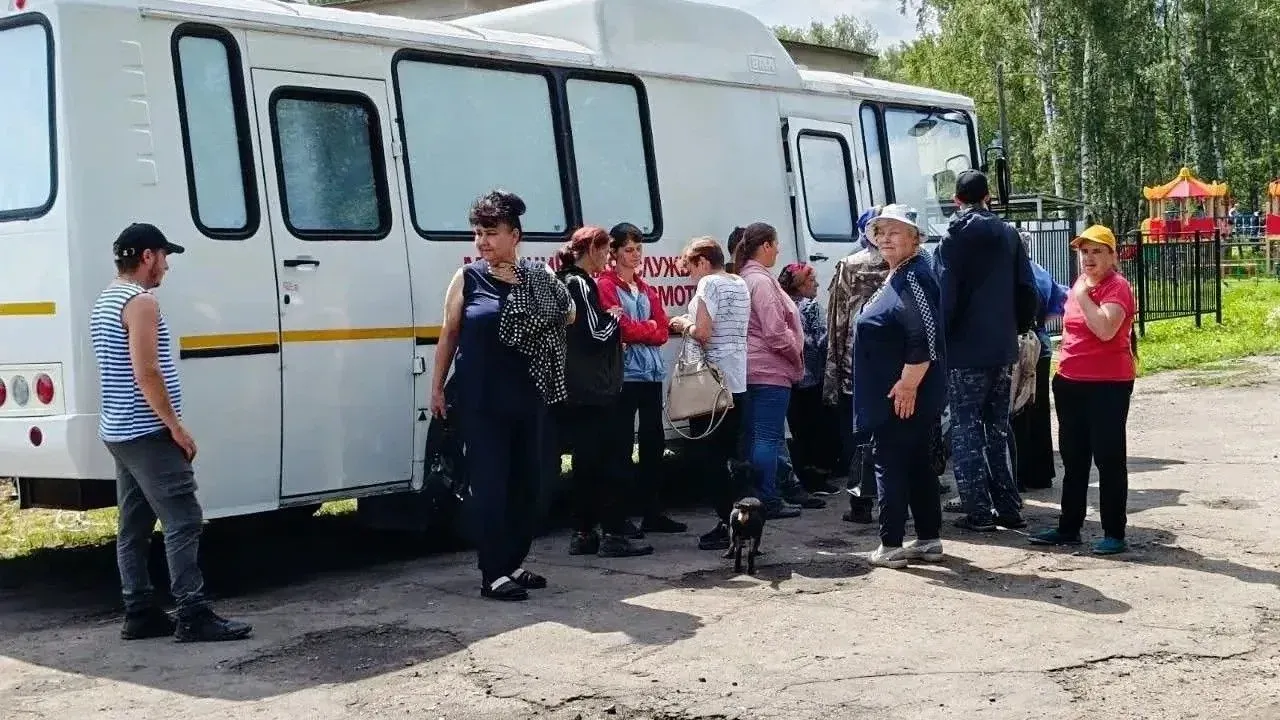 Мобильный ФАП Большереченской ЦРБ совершил 49 выездов и принял почти 5 тысяч человек — Омск Сейчас