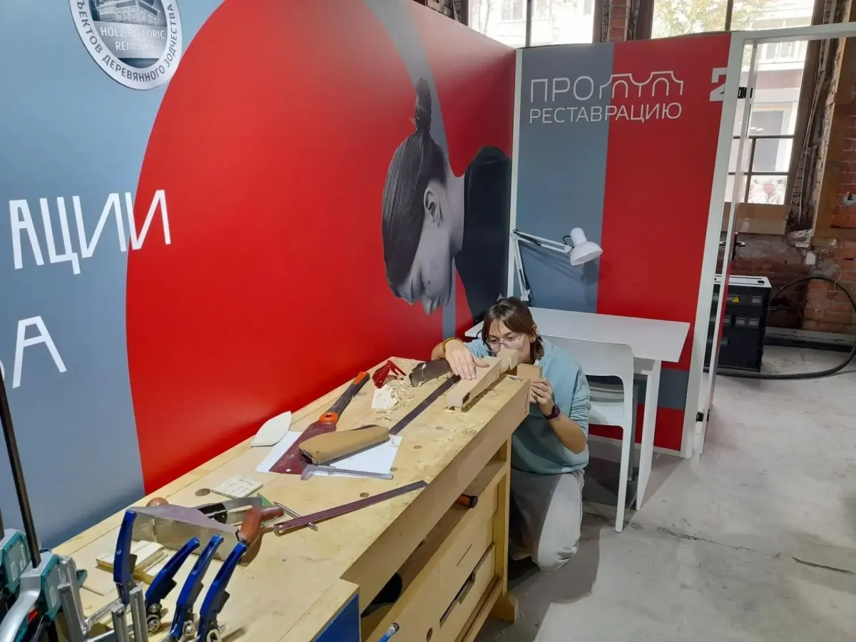 Студентка из Орла участвует в конкурсе молодых реставраторов в Москве