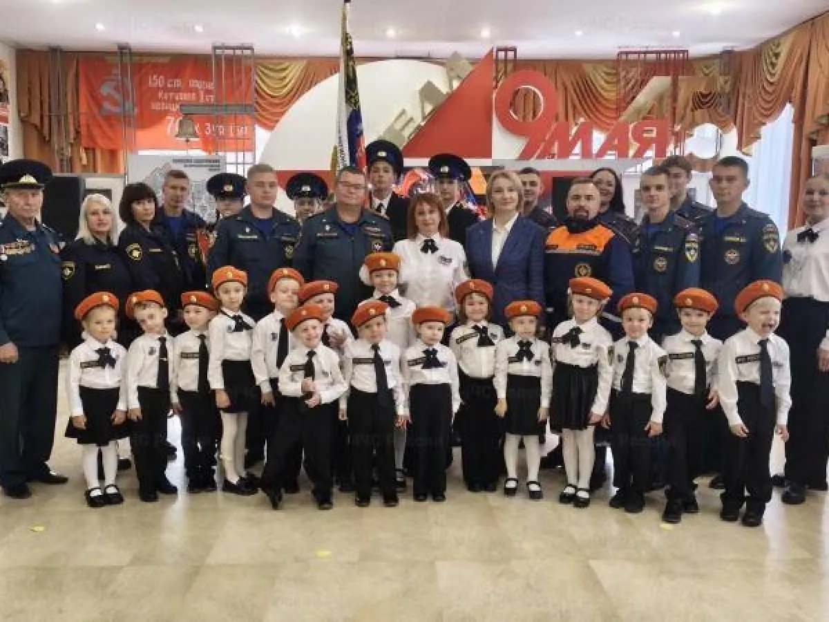 В Орле дошкольников посвятили в кадеты-спасатели МЧС России
