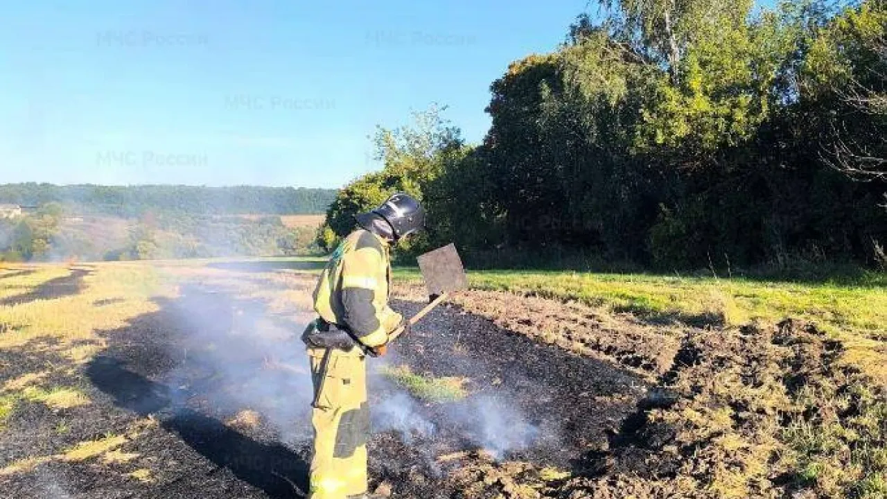 В Орловском округе при пожаре в квартире погиб мужчина, эвакуированы 15 жильцов — Орёл Сейчас