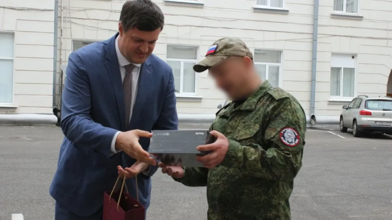 Орловская область передала гуманитарный груз танкистам на Херсонском направлении — Орёл Сейчас