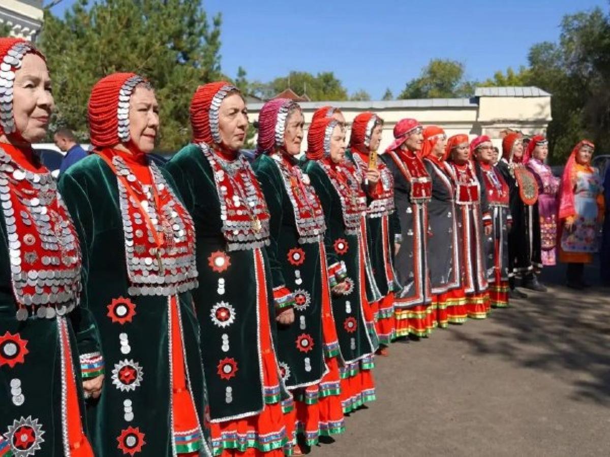 В Оренбурге памятный камень красногвардейцам-мусульманам вернули на историческое место