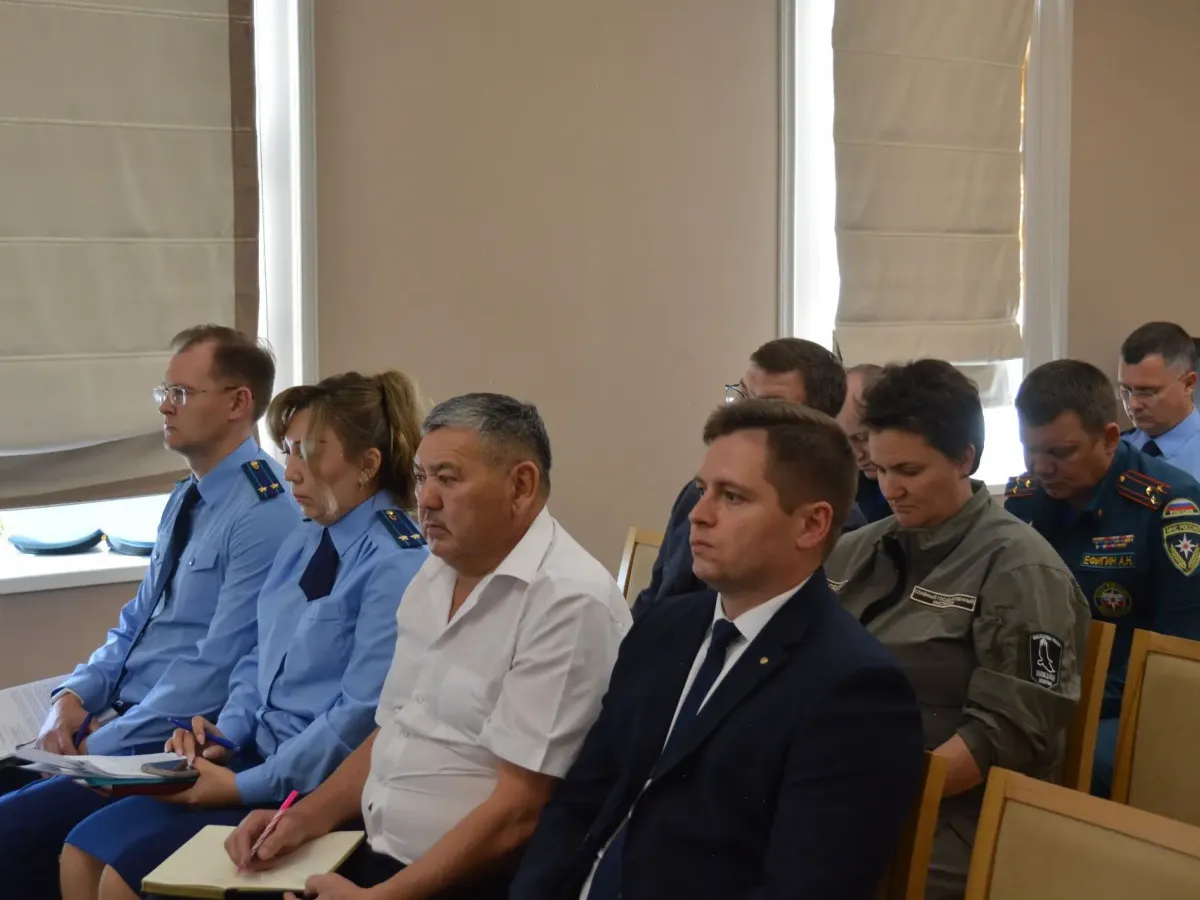 Прокуратура обсудила меры по защите лесов и населенных пунктов от пожаров