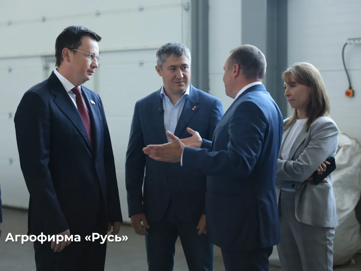 Дмитрий Махонин с рабочим визитом посетил Большесосновский округ
