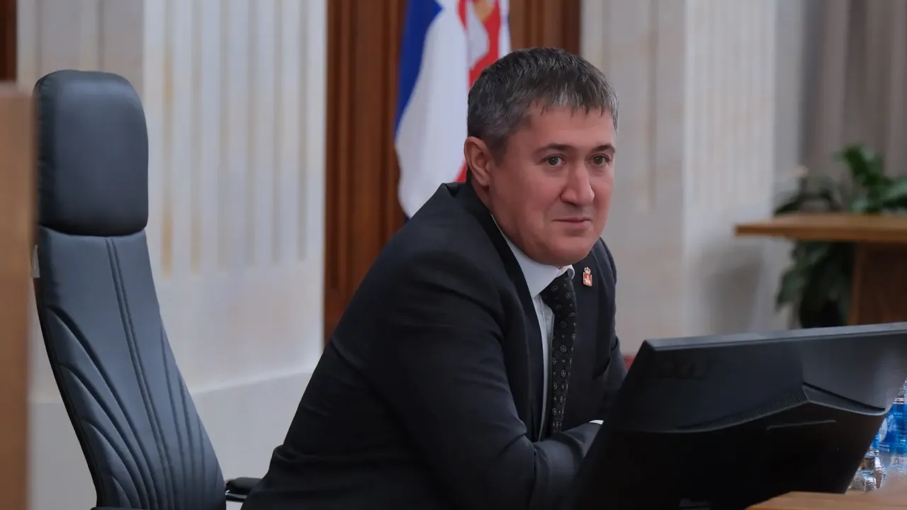 Дмитрий Махонин встретился с пермскими спортсменами и вручил им награды — Пермь Сейчас