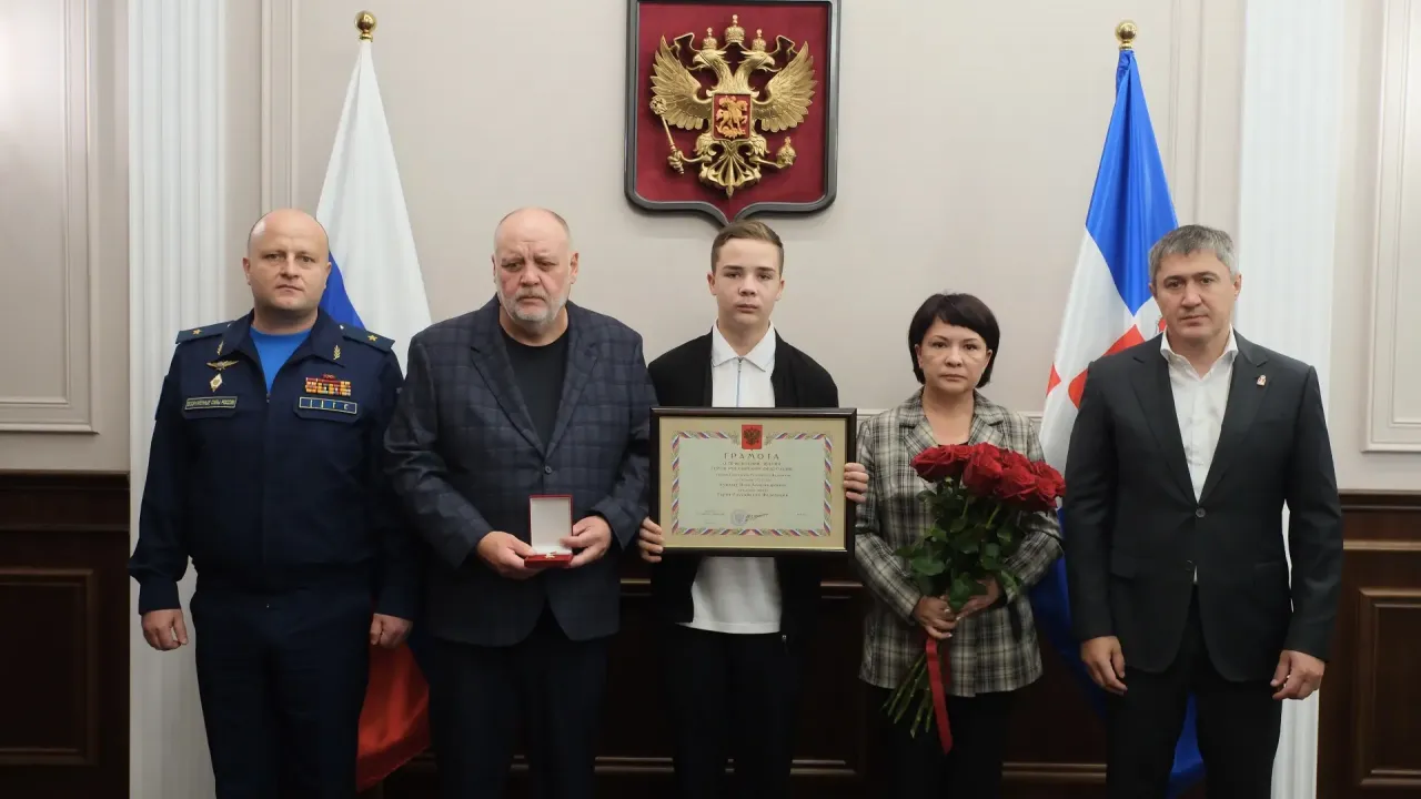 Семье погибшего летчика Ильи Кужлева вручили Звезду Героя России — Пермь Сейчас