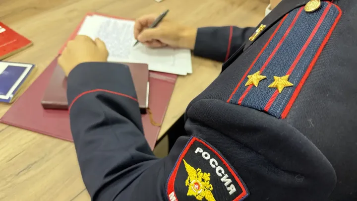 В Ростове-на-Дону задержали подозреваемого в грабеже с похищением цепочки — Ростов-на-Дону Сейчас