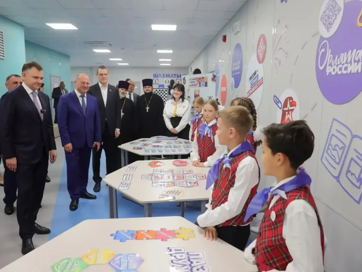 В микрорайоне «Вертолетное поле» Ростова-на-Дону открылась новая школа на 400 мест