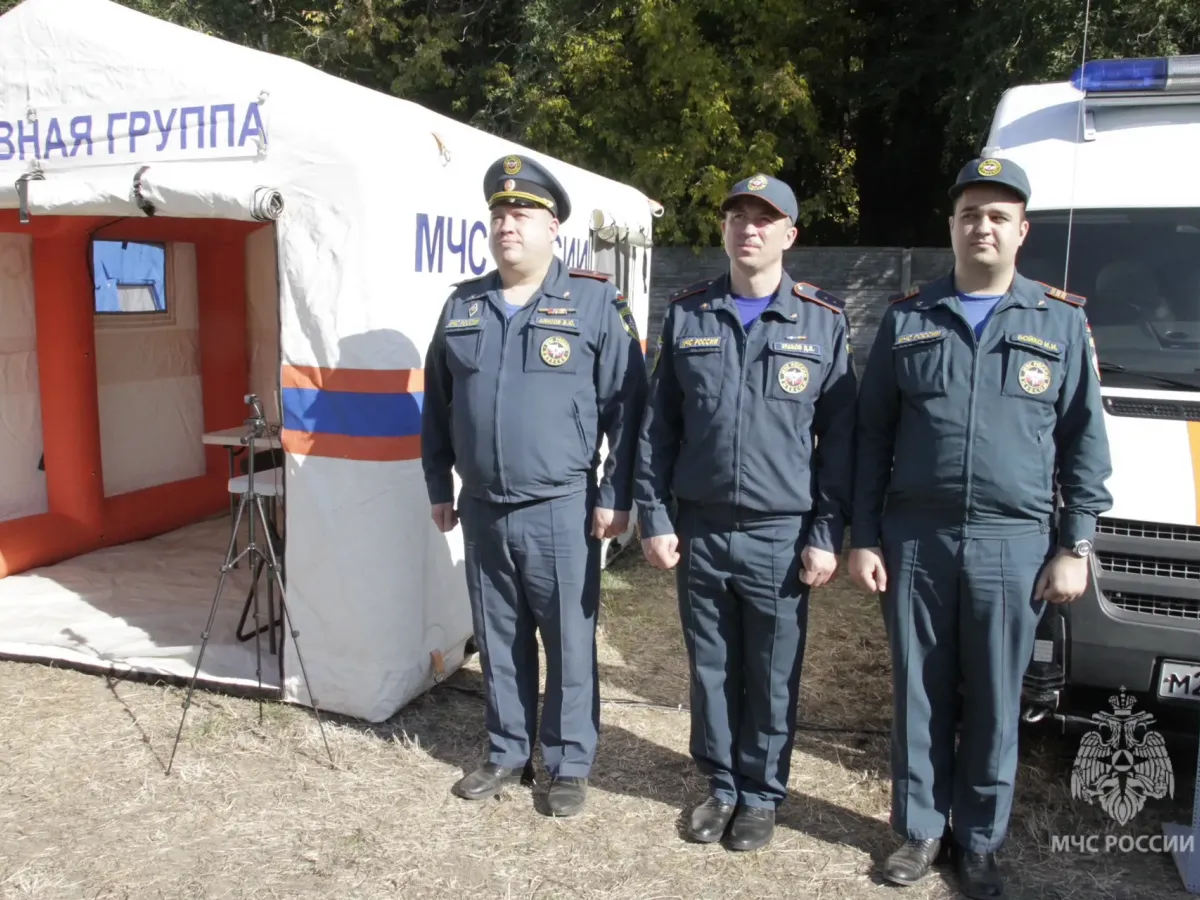 В Ростовской области проверили готовность мобильного пункта управления МЧС
