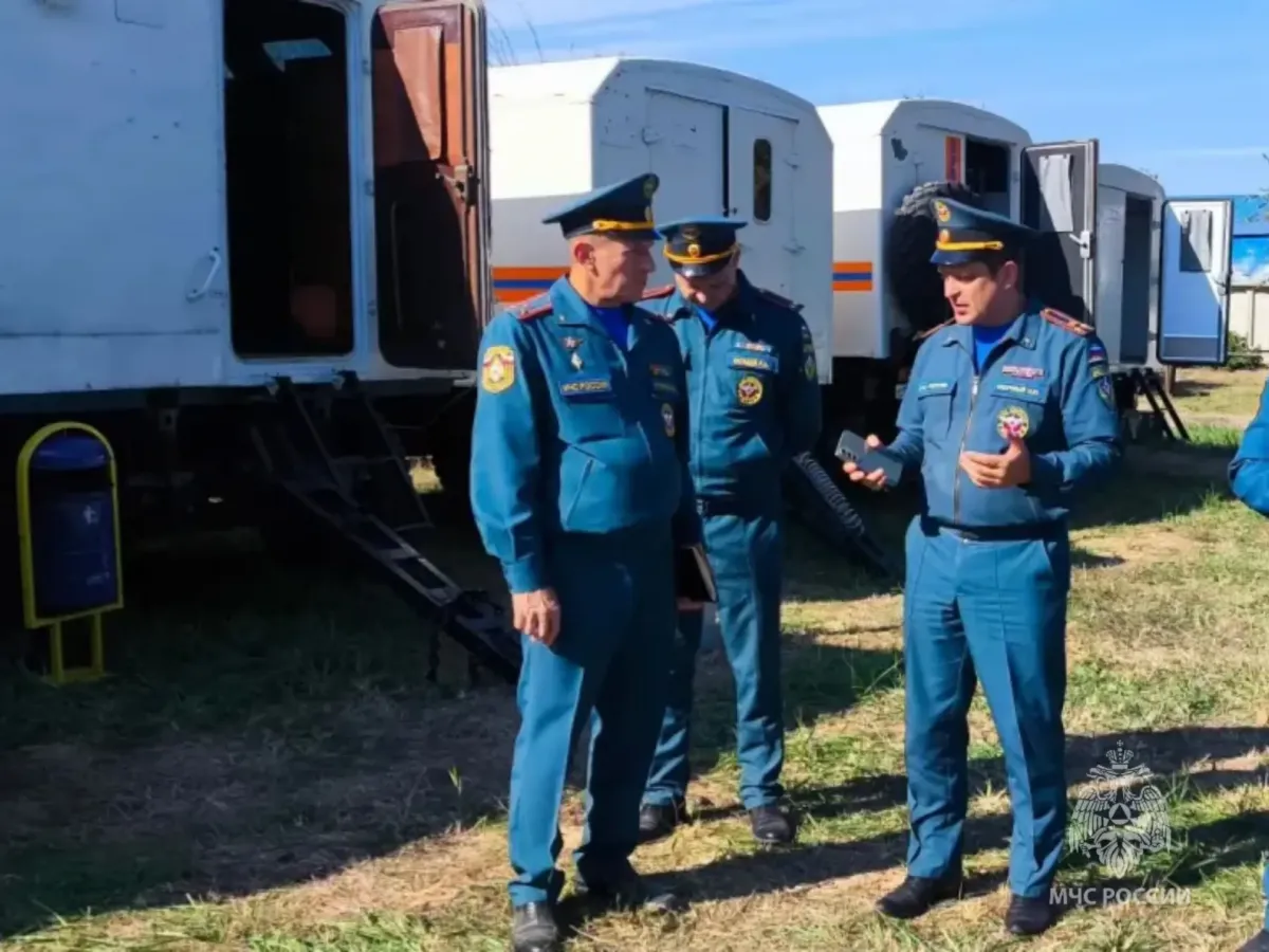 В Ростовской области проверили готовность мобильного пункта управления МЧС