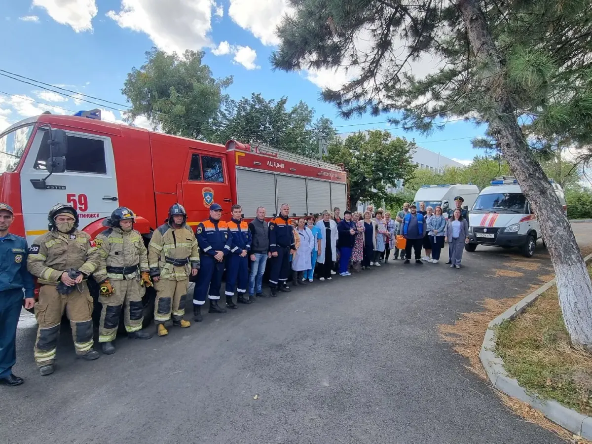 В Константиновской районной больнице провели учебную тренировку по эвакуации